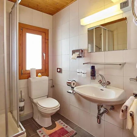 호텔 Garni Kristall