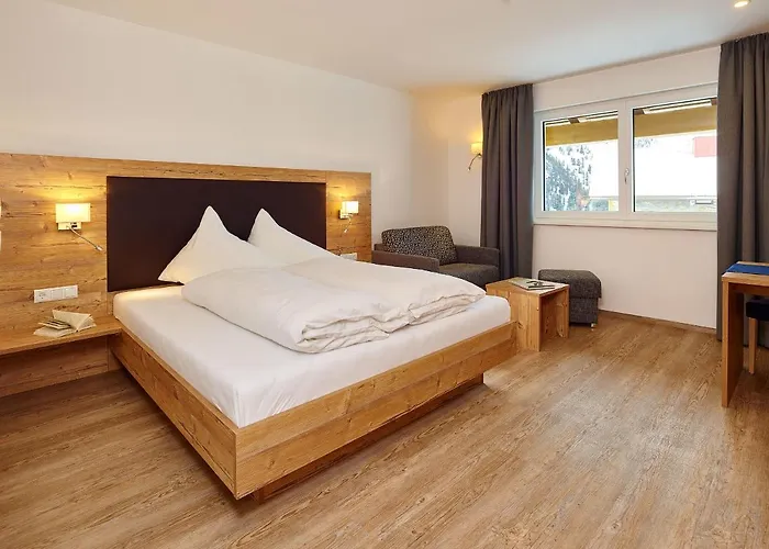 Hotel Garni Kristall 3*