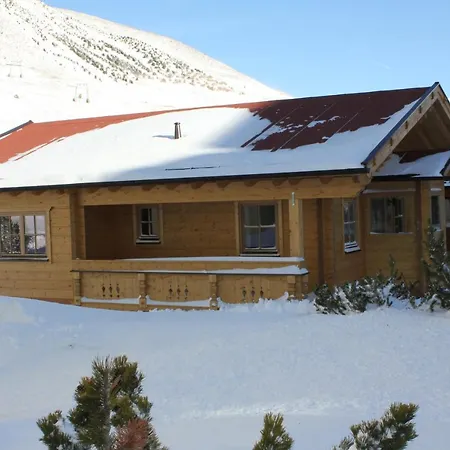 Garni Kristall 퀴타이