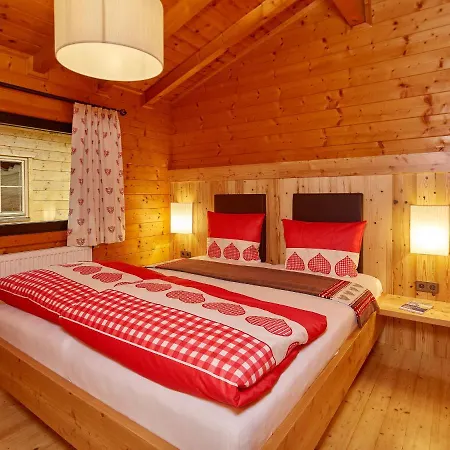 Garni Kristall 3* 퀴타이