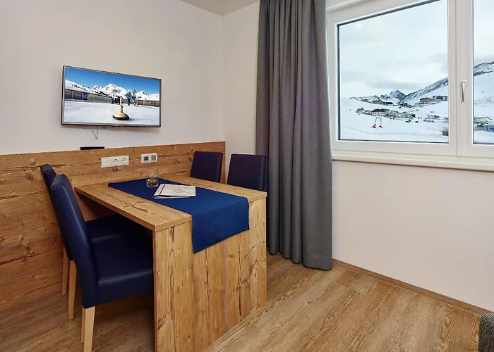 Garni Kristall Hotel 3*